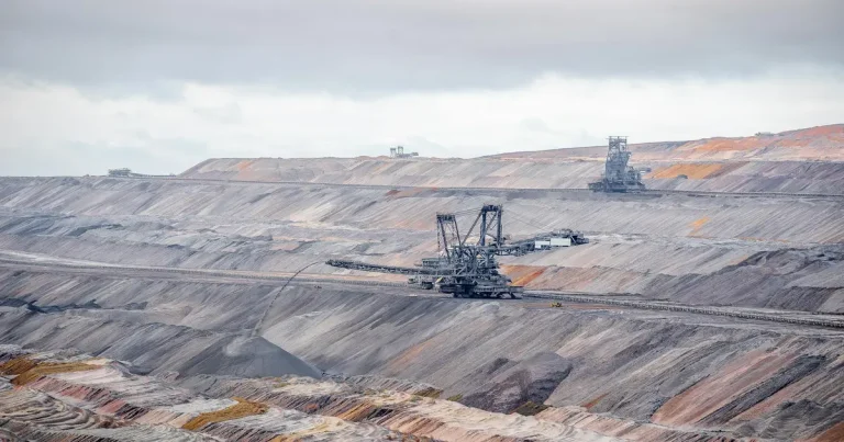 BMO advierte de que el mundo camina sonámbulo hacia la crisis del tungsteno ante el déficit de 2026